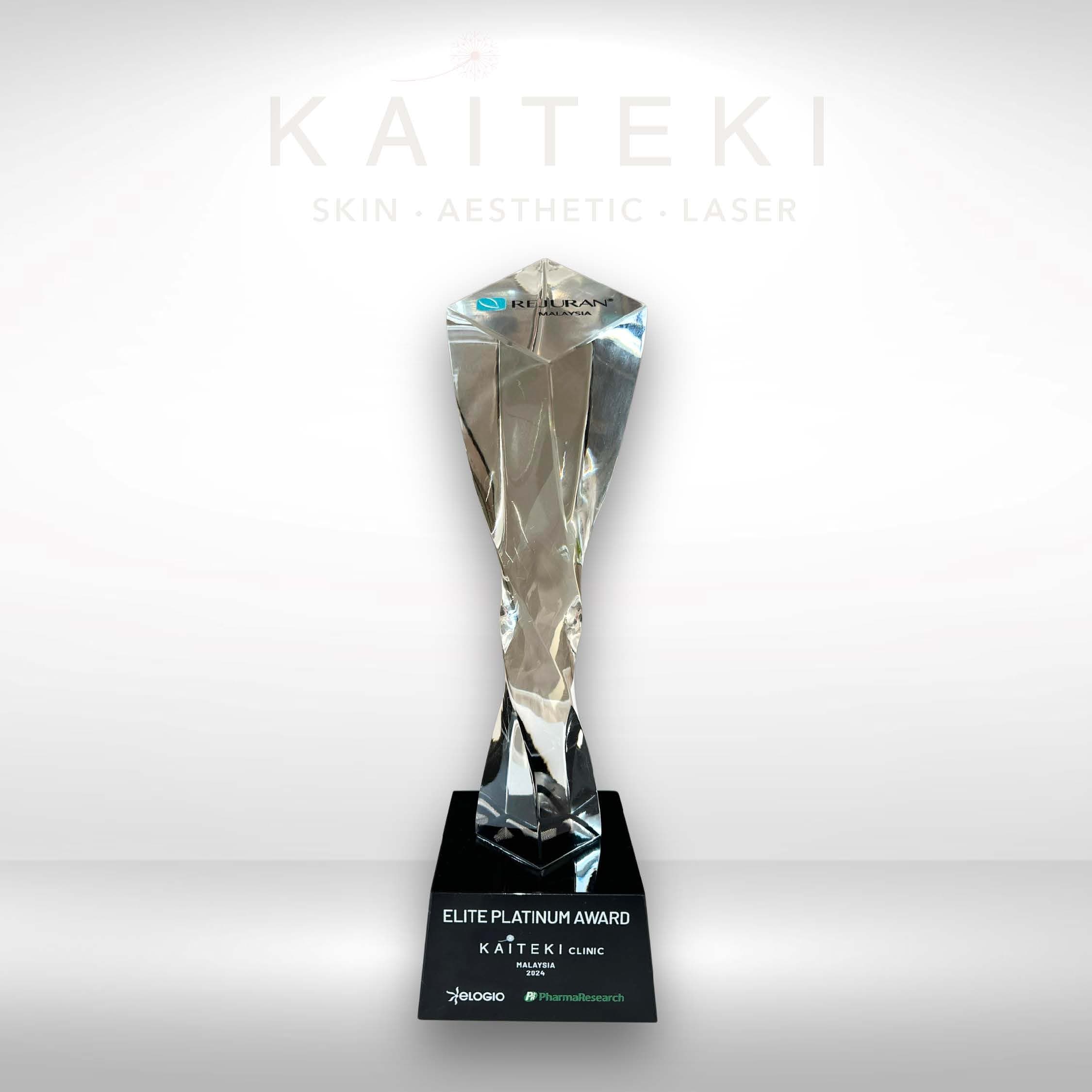 Rejuran Elite Platinum crystal trophy presented to Kaiteki Clinic by Elogio Asia and PharmaResearch, 2024.